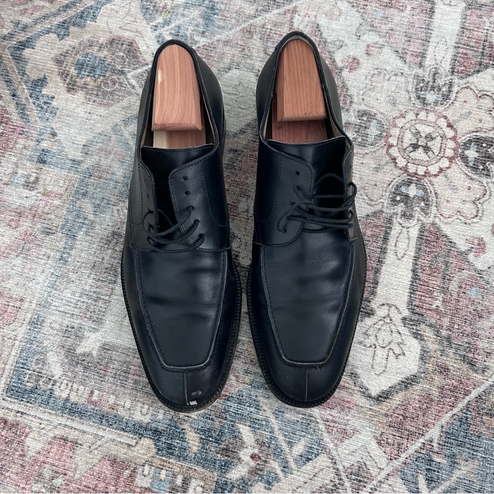 Vintage Salvatore Ferragamo men’s shoes. UG9461 22U Size 9